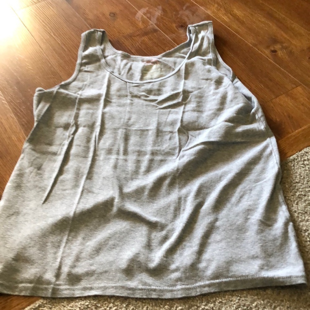 Gildan Gray cotton tank top in size XL